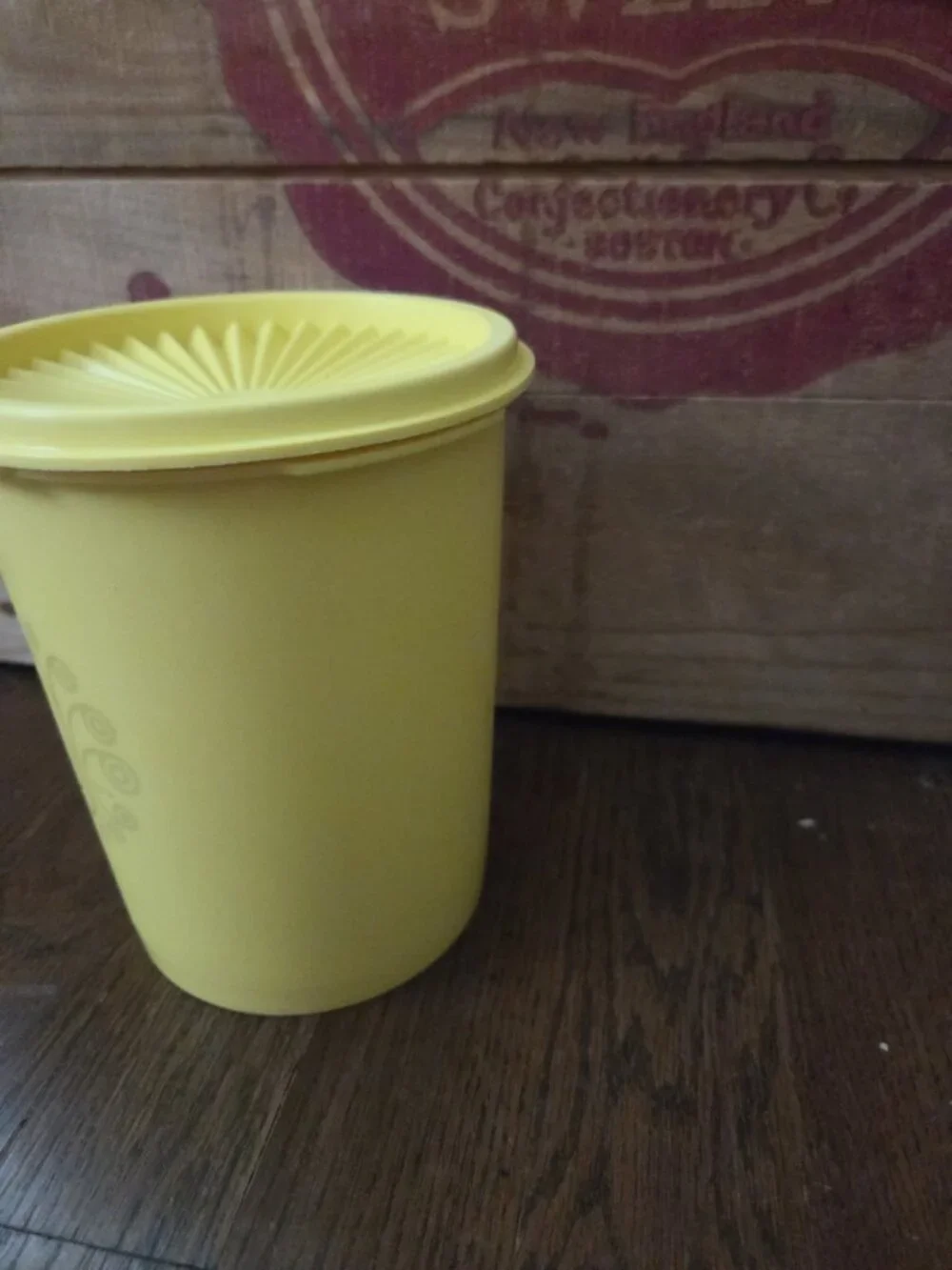 Vintage Tupperware Yellow 6.5